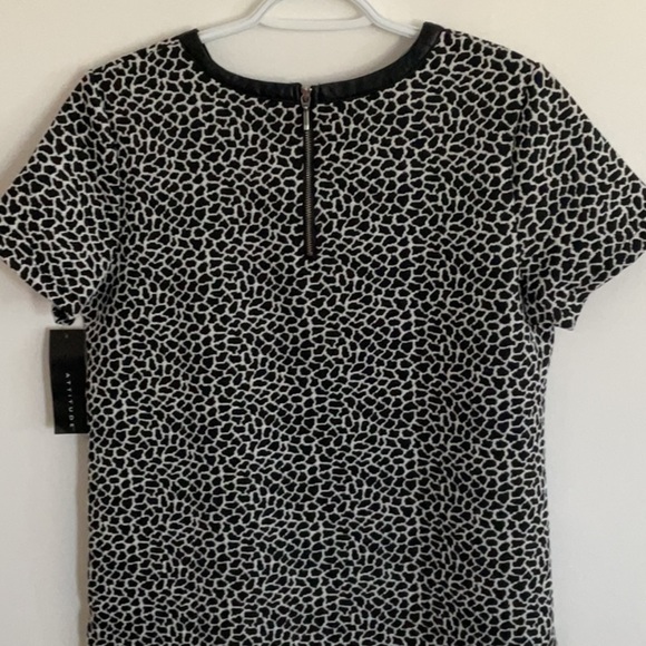 Black and White animal style print Short Sleeve T-Shirt - Picture 3 of 6
